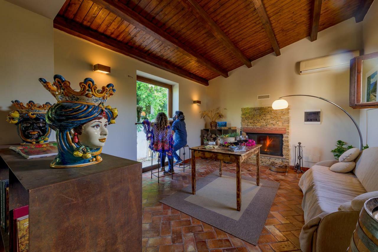 Agriturismo Tenuta Stoccatello メンフィ エクステリア 写真
